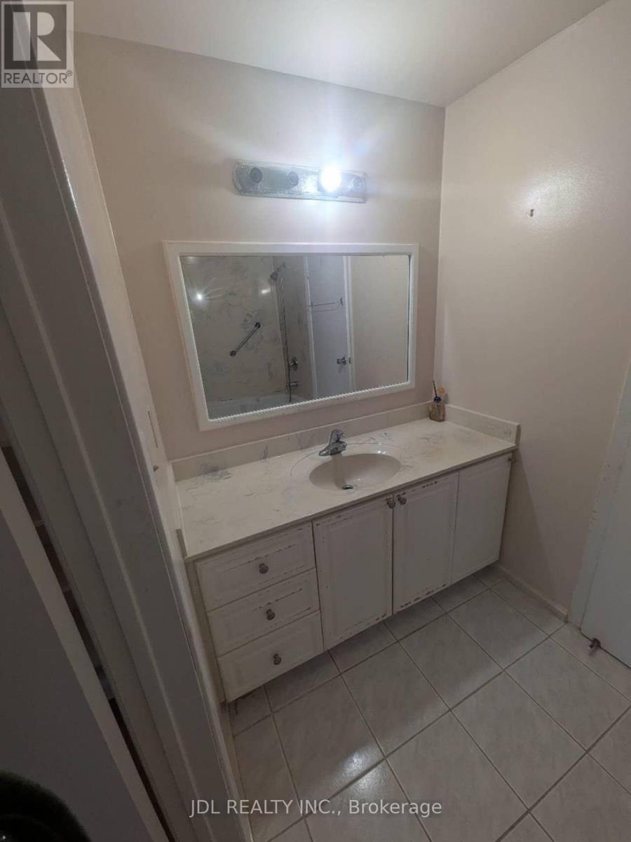 110 Bellefontaine Street, Toronto, Ontario  M1S 4E6 - Photo 20 - E14092714