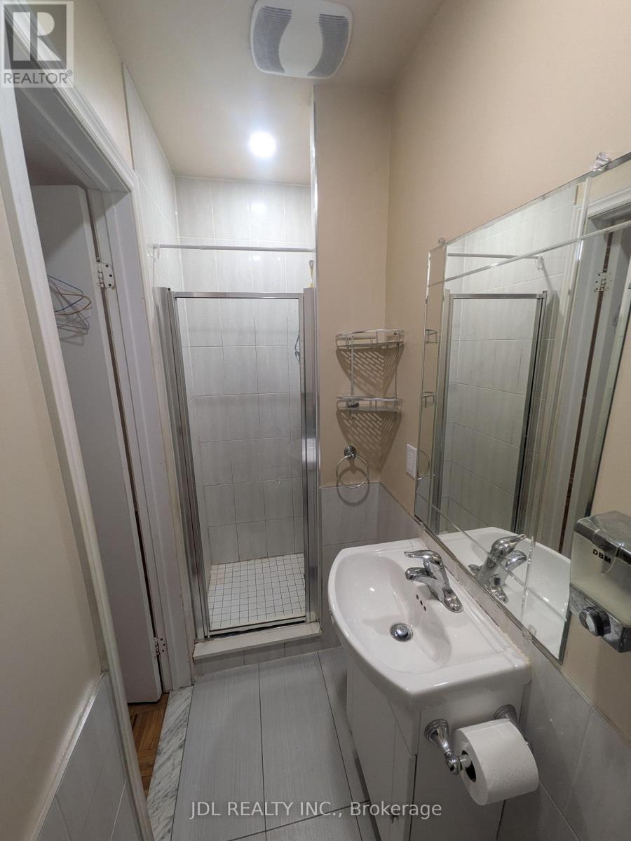 110 Bellefontaine Street, Toronto, Ontario  M1S 4E6 - Photo 5 - E14092714