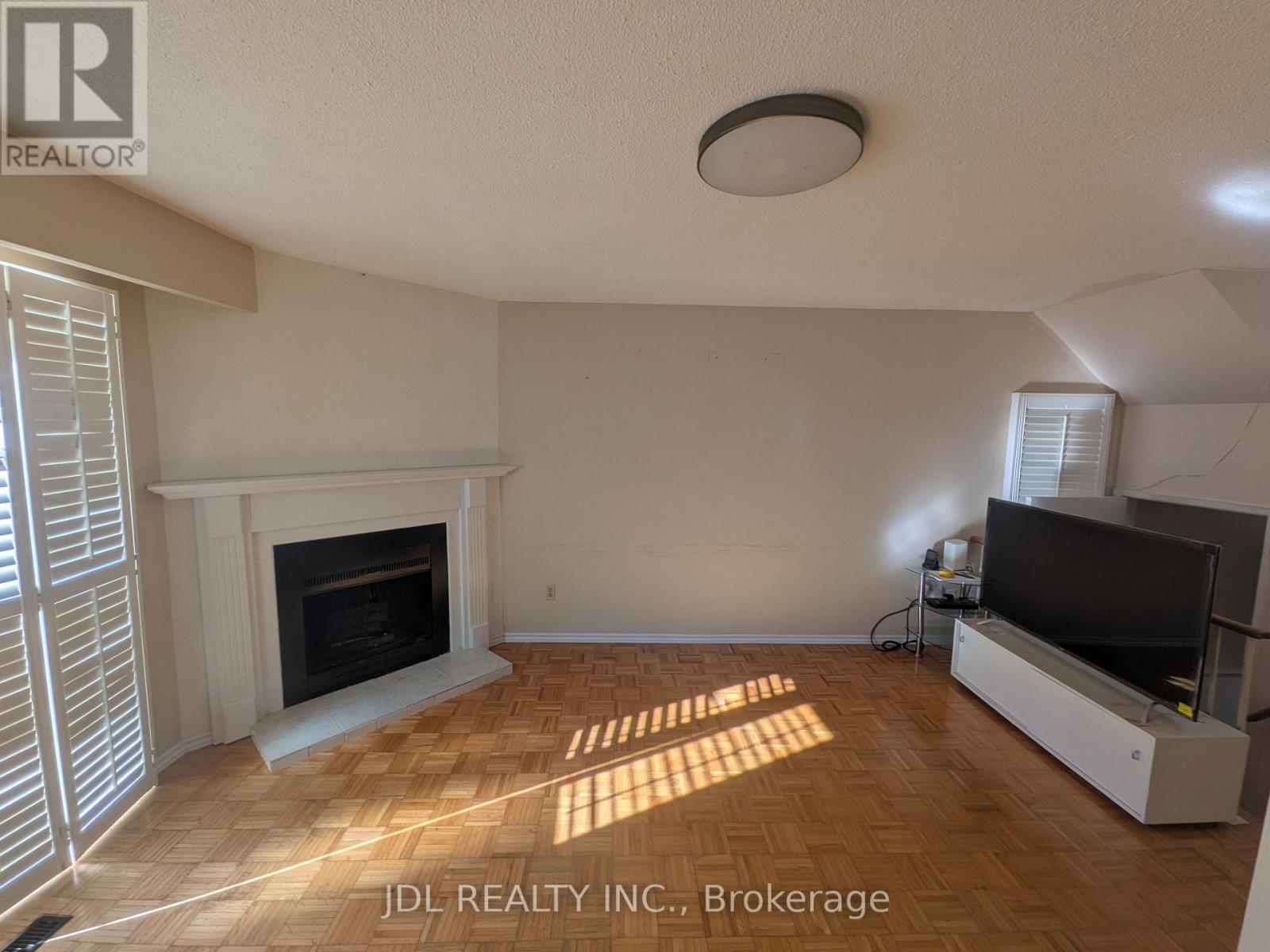 110 Bellefontaine Street, Toronto, Ontario  M1S 4E6 - Photo 4 - E14092714