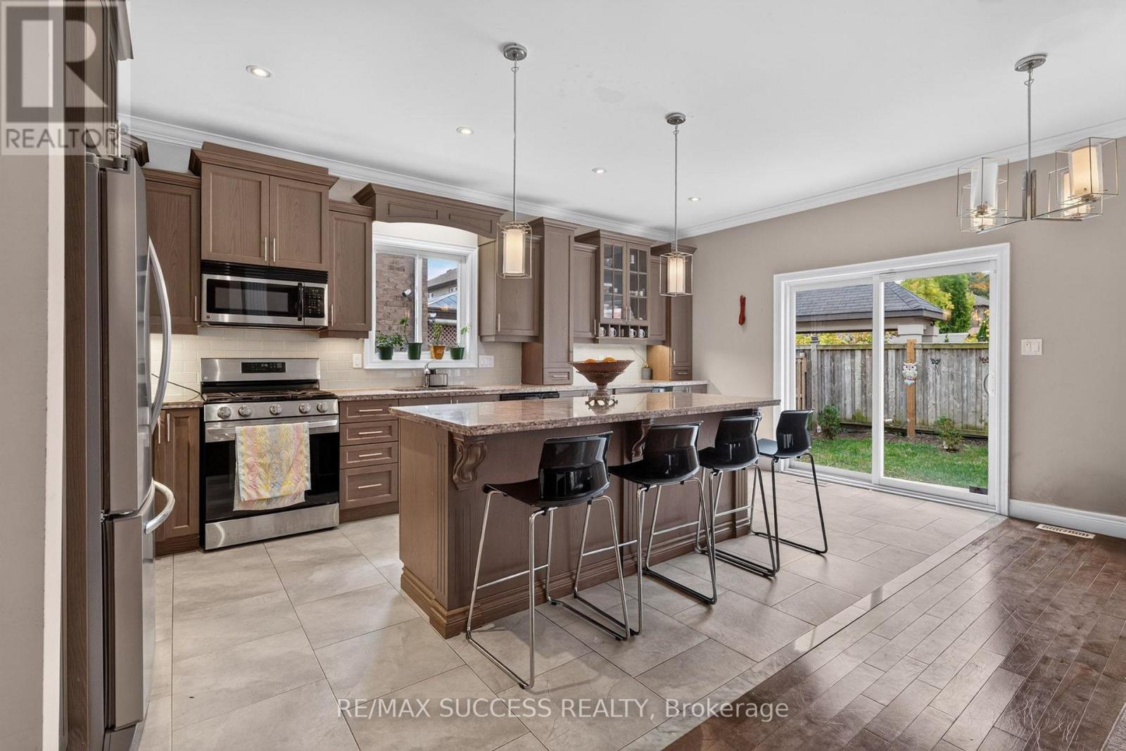 96 Nashville Circle, Hamilton, Ontario  L8G 0B4 - Photo 13 - X13855376