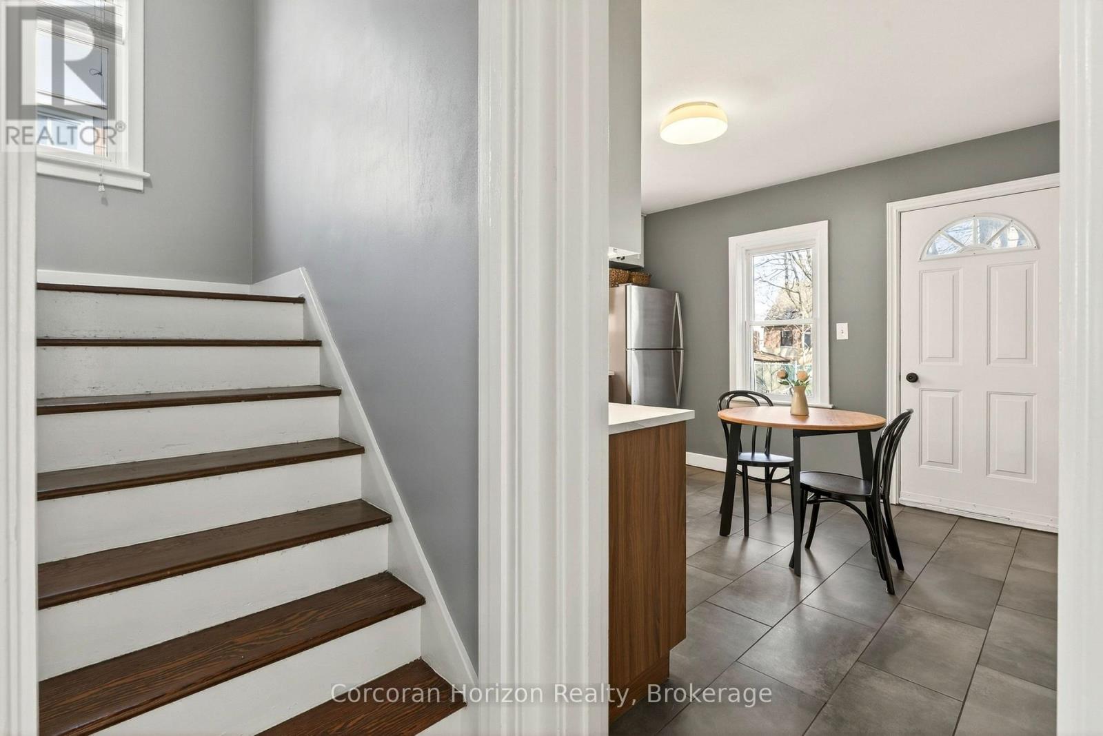 1 - 33 East 34th Street, Hamilton, Ontario  L8V 3W2 - Photo 17 - X14095112