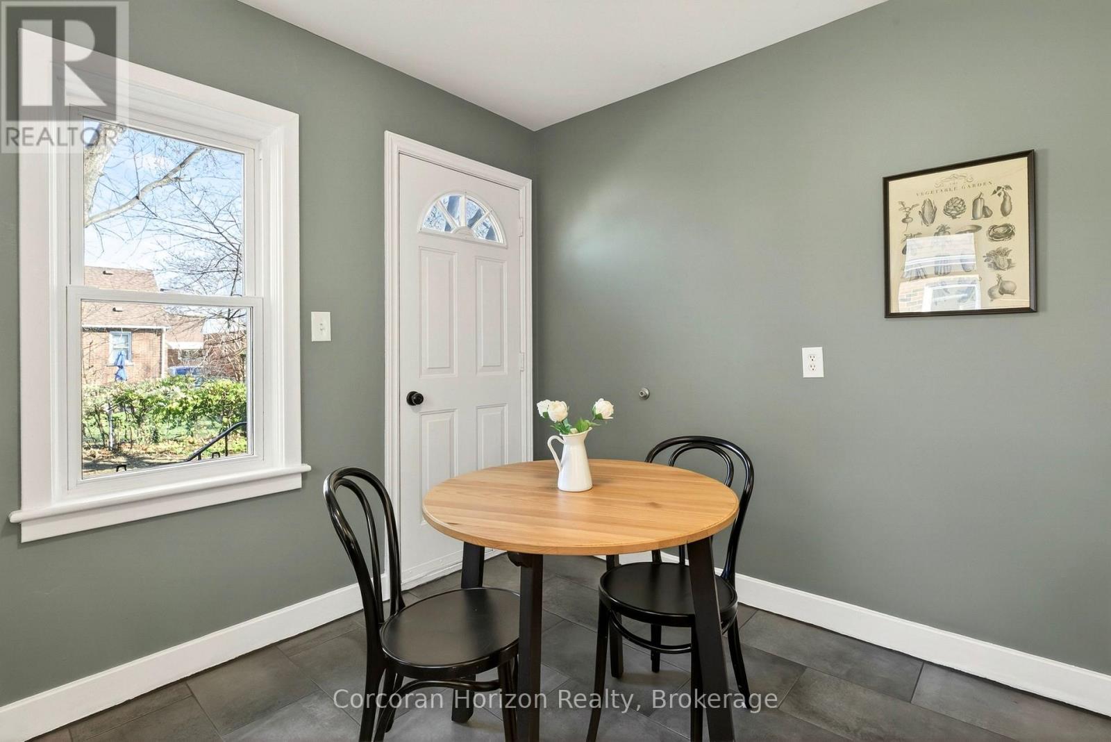 1 - 33 East 34th Street, Hamilton, Ontario  L8V 3W2 - Photo 20 - X14095112