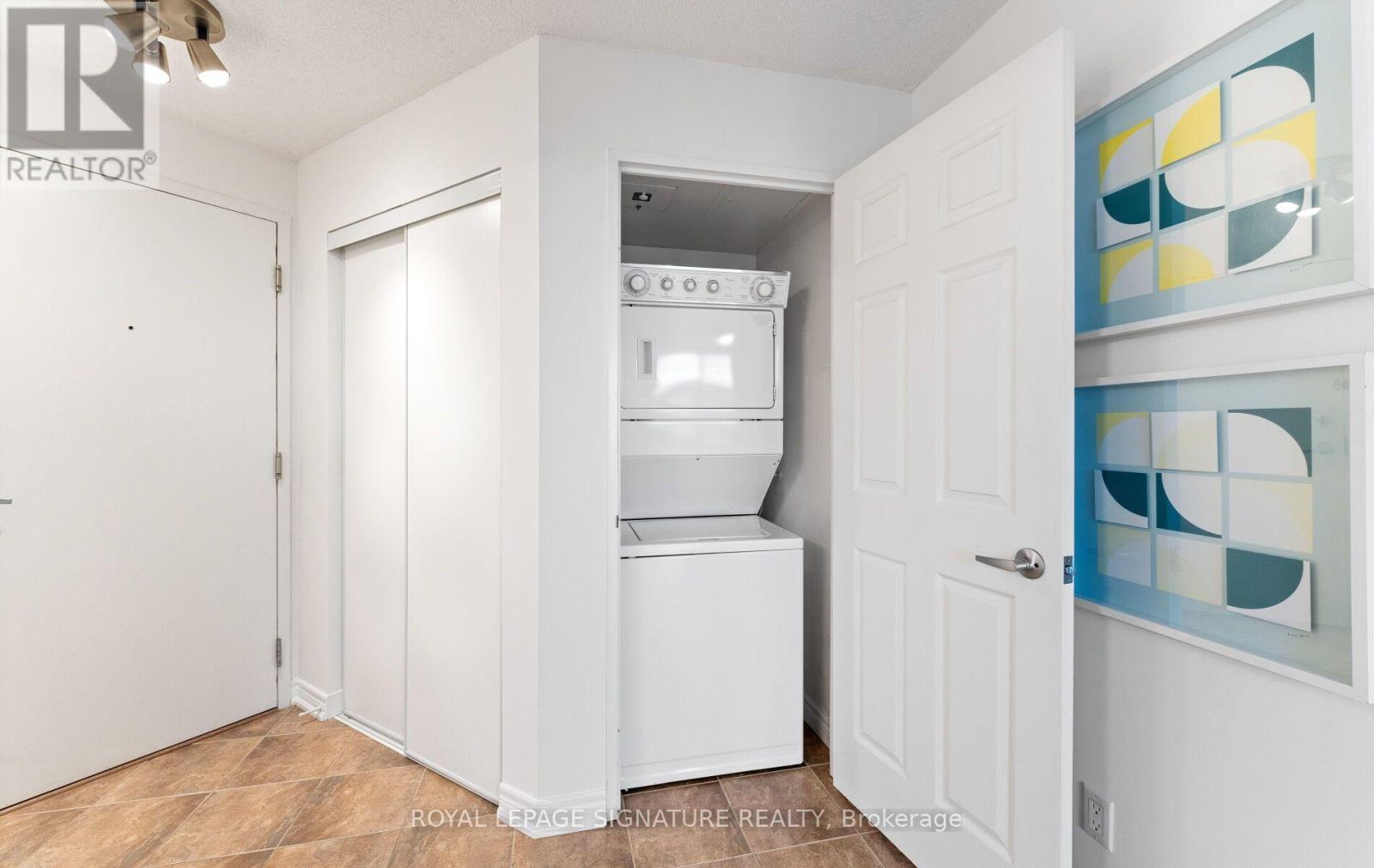604 - 1369 Bloor Street W, Toronto, Ontario  M6P 4J4 - Photo 23 - C14095062
