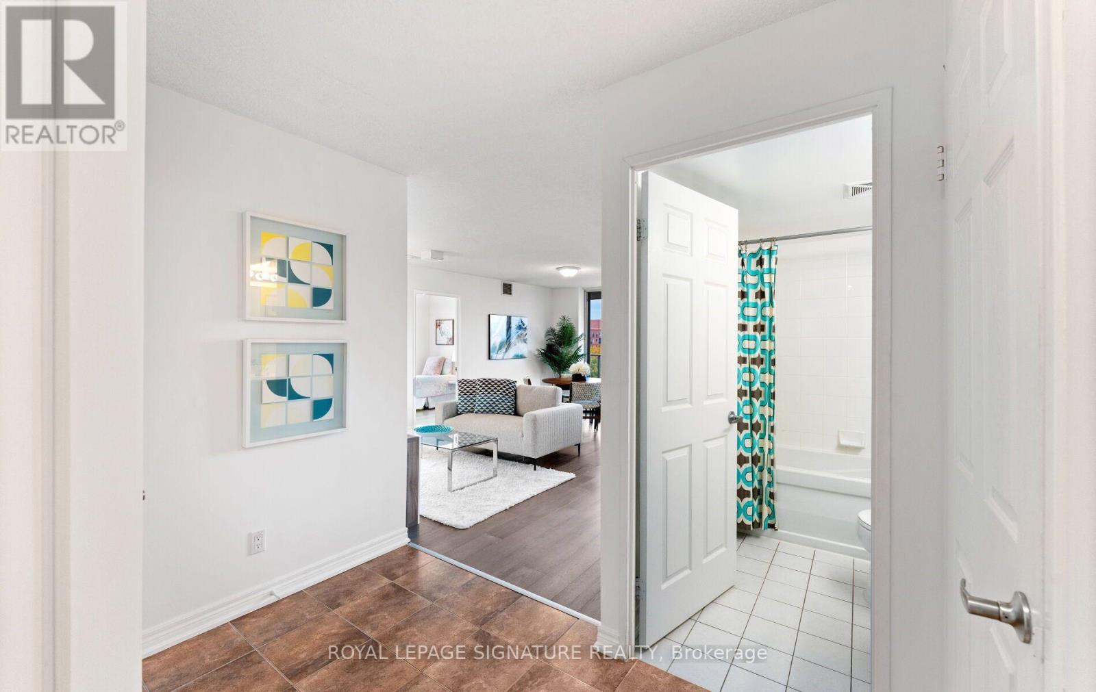 604 - 1369 Bloor Street W, Toronto, Ontario  M6P 4J4 - Photo 5 - C14095062