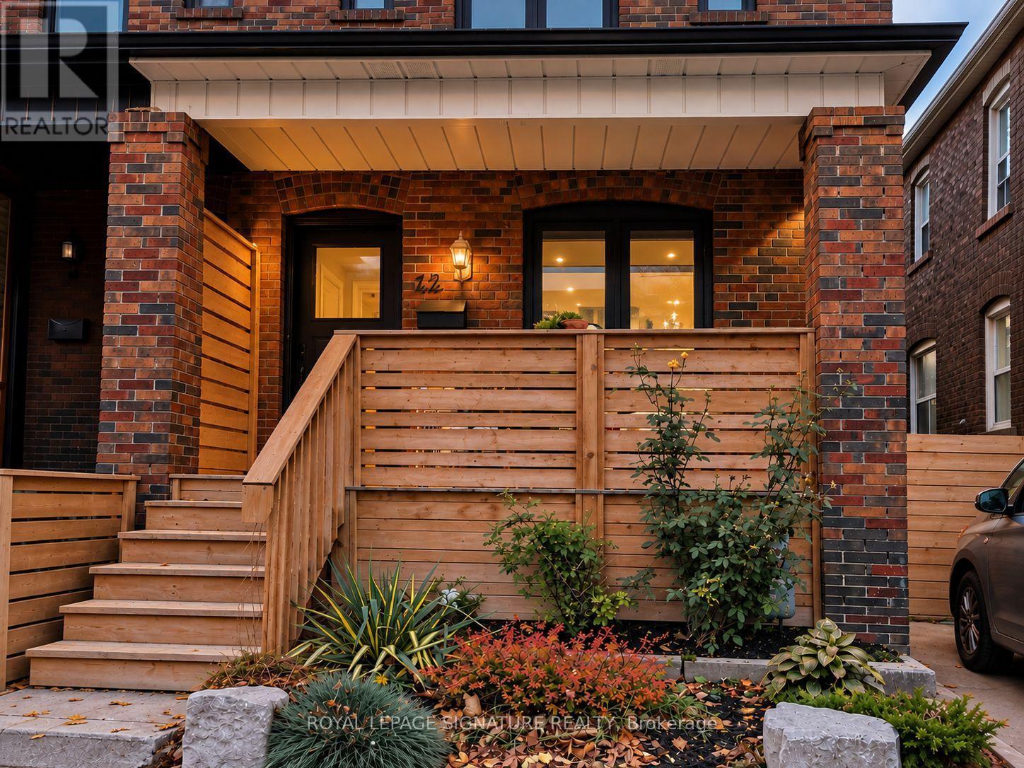 Bsmt - 44 Manning Avenue, Toronto, Ontario  M6J 2K4 - Photo 8 - C14095064