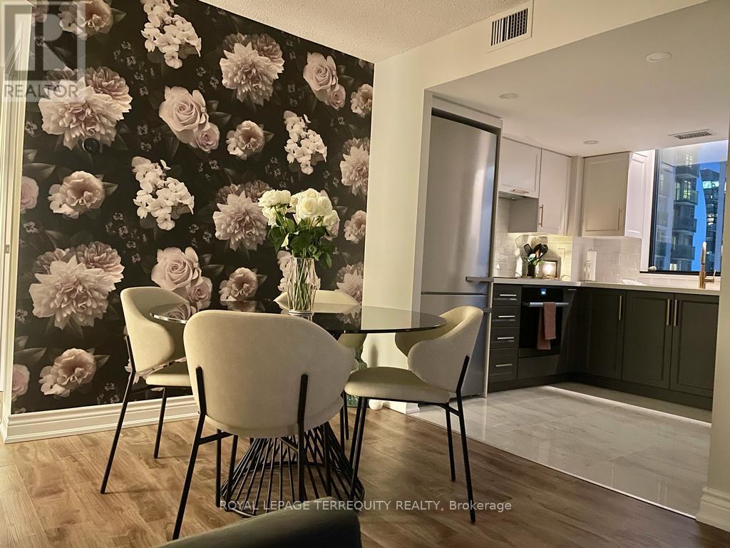 1911 - 28 Harrison Garden Boulevard, Toronto, Ontario  M2N 7B5 - Photo 6 - C14095106