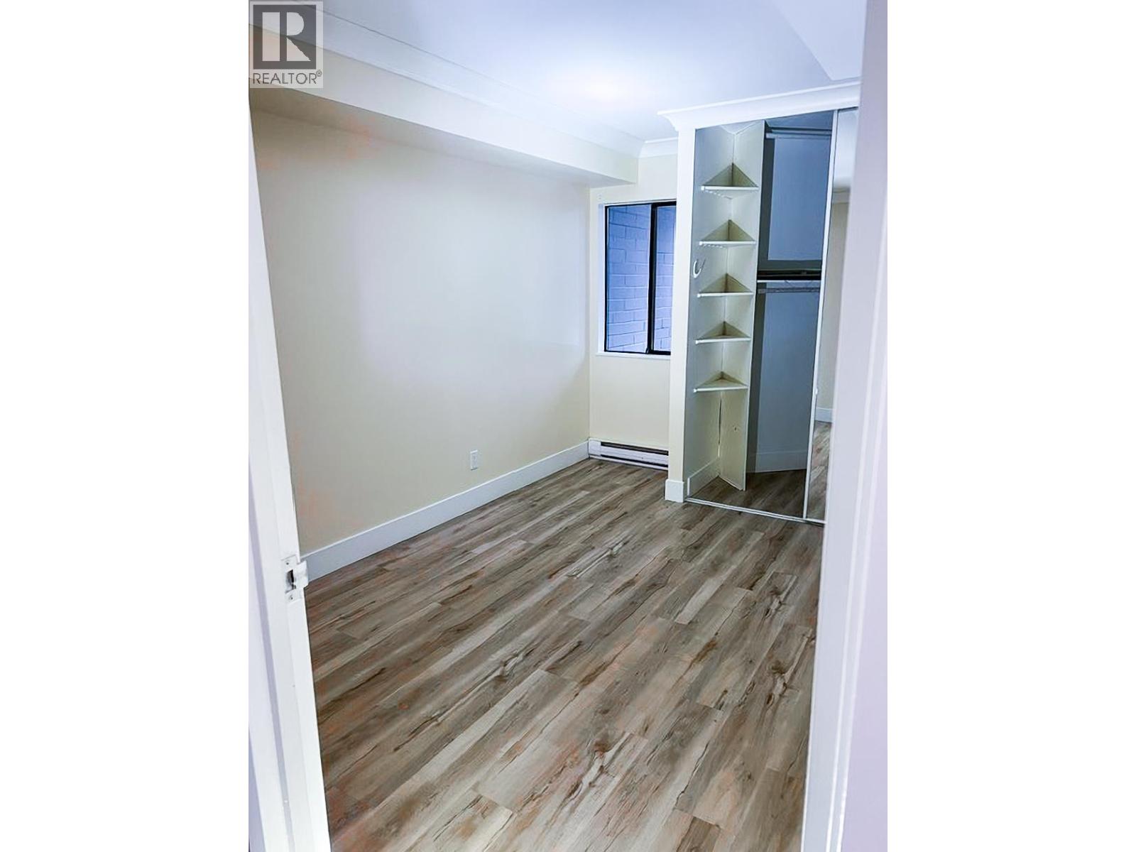 205 1270 ROBSON STREET