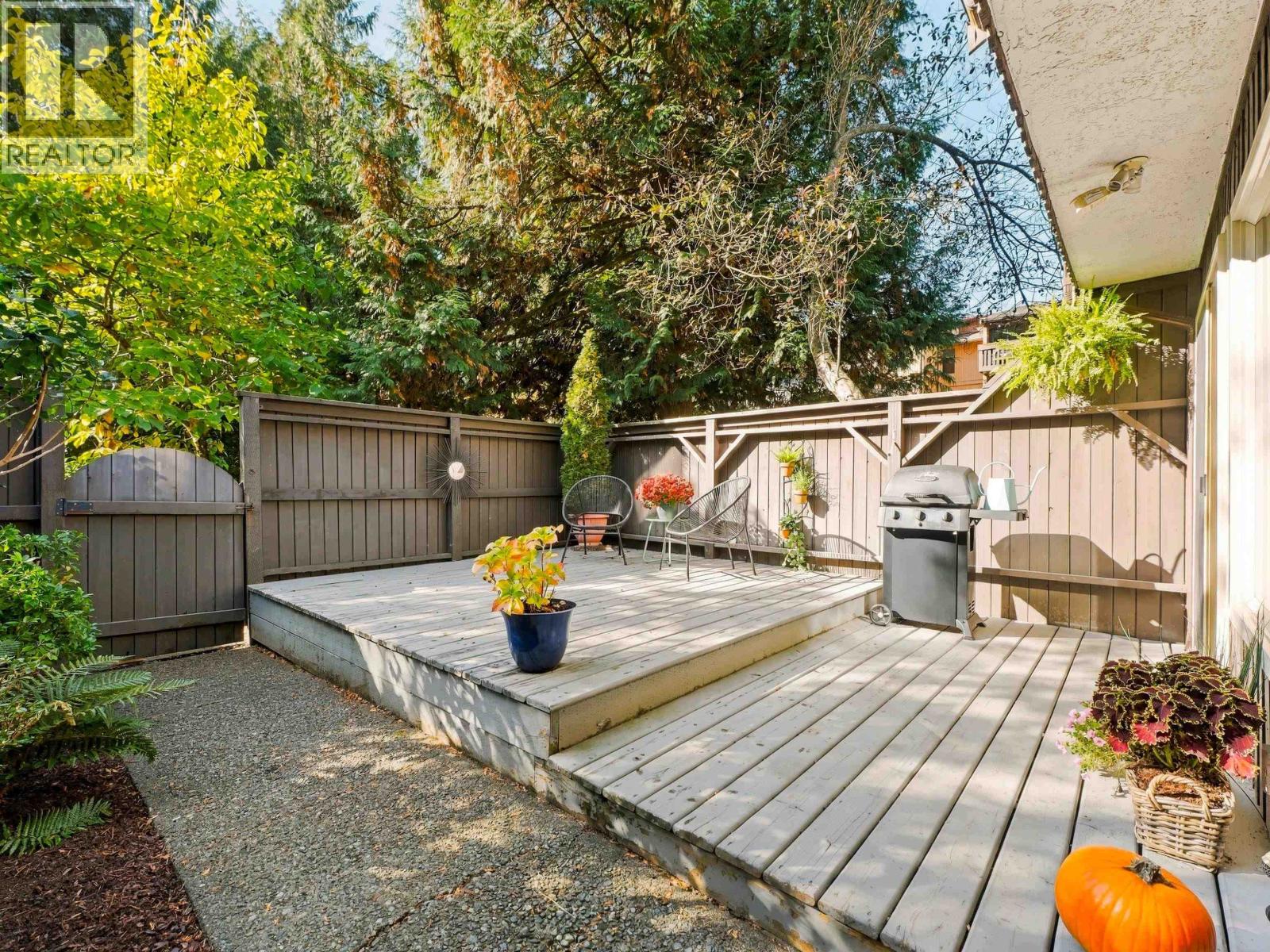 2026 Purcell Way, North Vancouver, British Columbia  V7J 3K3 - Photo 23 - R3176588