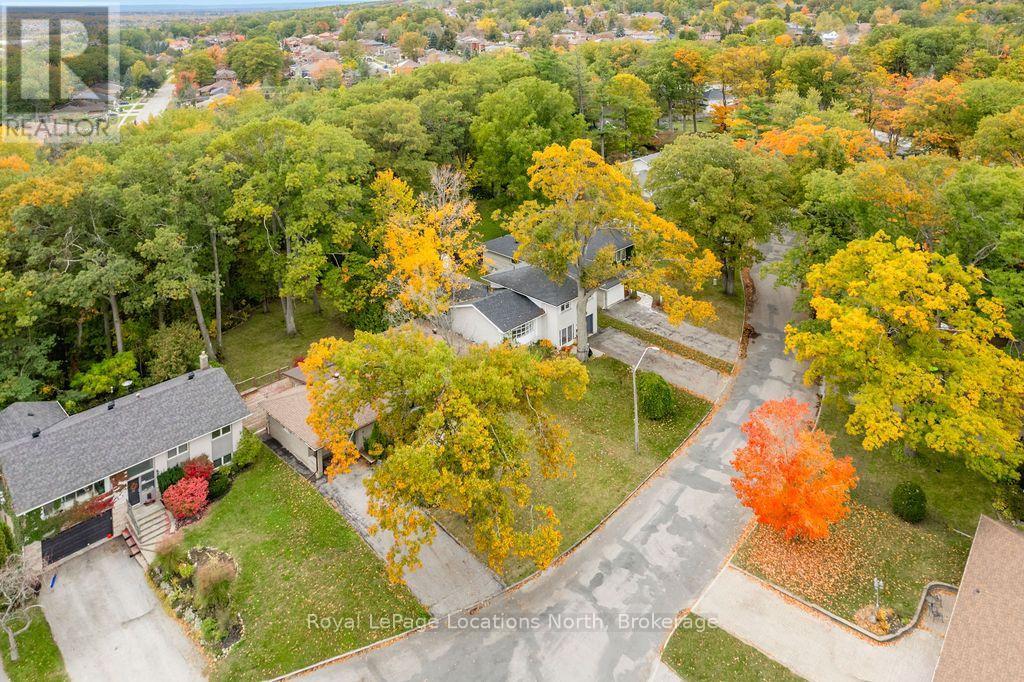 9 Vine Crescent, Barrie, Ontario  L4N 2B3 - Photo 46 - S14095060