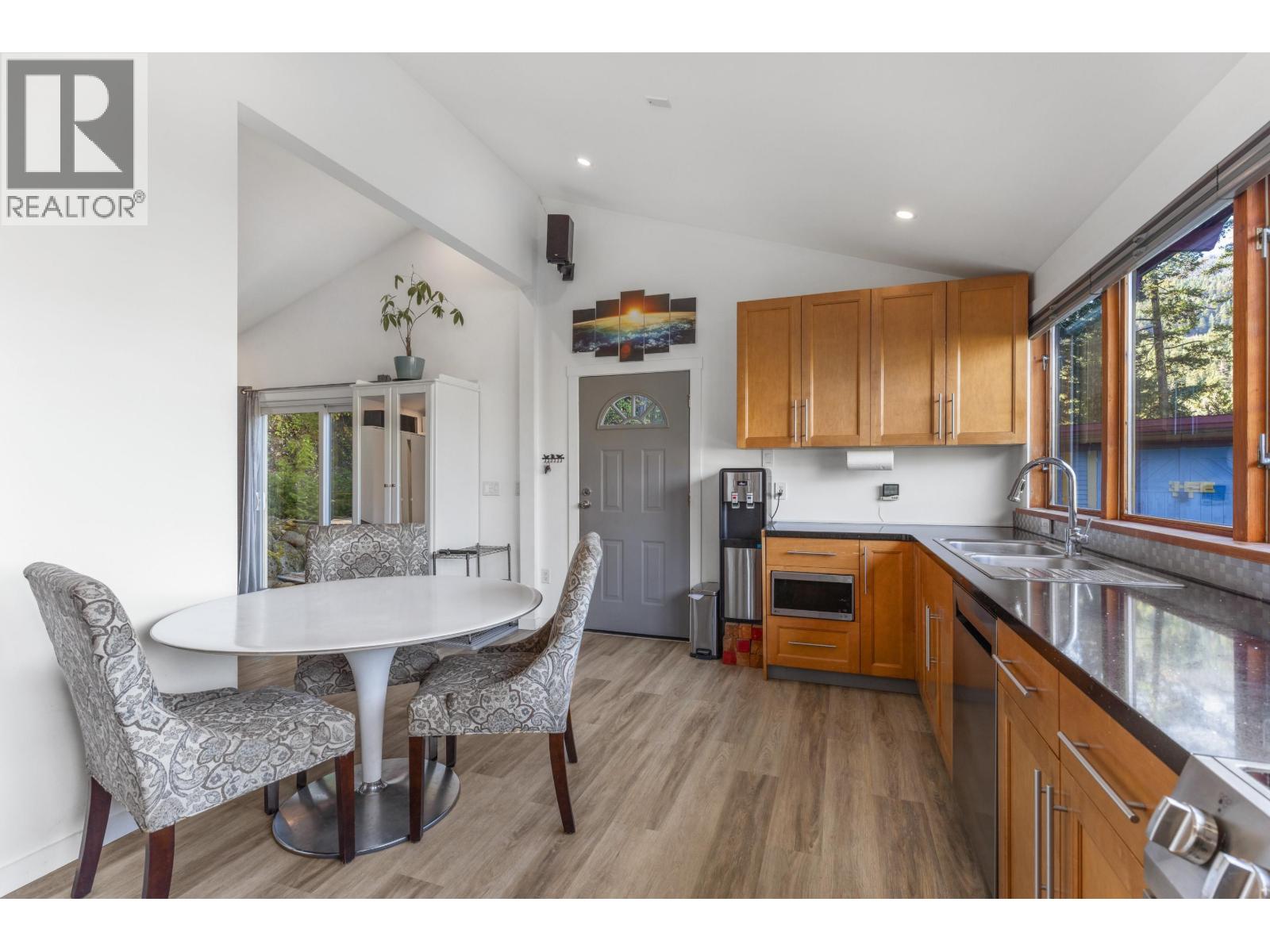 9842 Anderson Place, Pemberton, British Columbia  V0N 1L0 - Photo 18 - R3176556