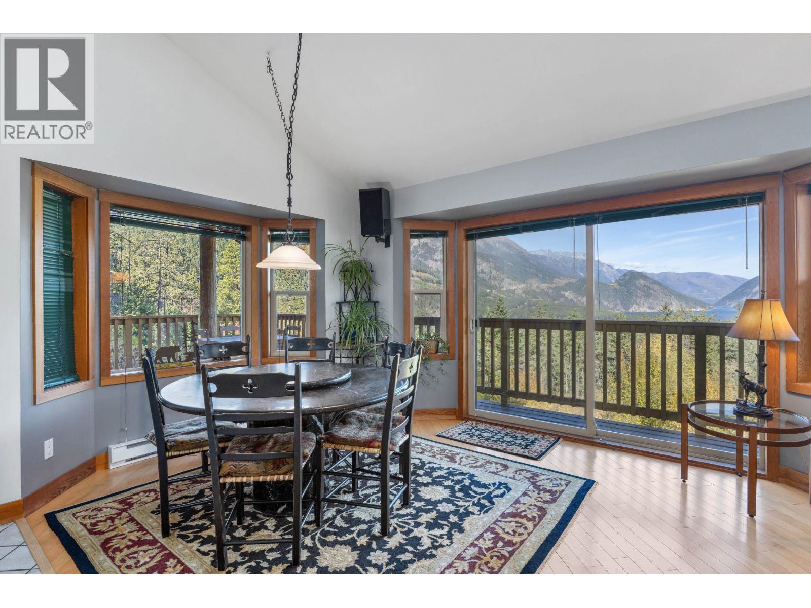 9842 Anderson Place, Pemberton, British Columbia  V0N 1L0 - Photo 5 - R3176556