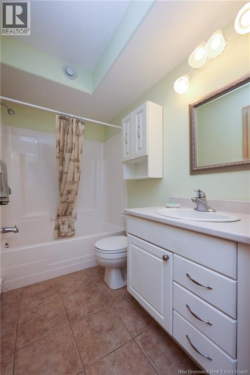 1 Golf Greens Lane Unit# 213, Fredericton, New Brunswick  E3B 9T9 - Photo 4 - NB149923