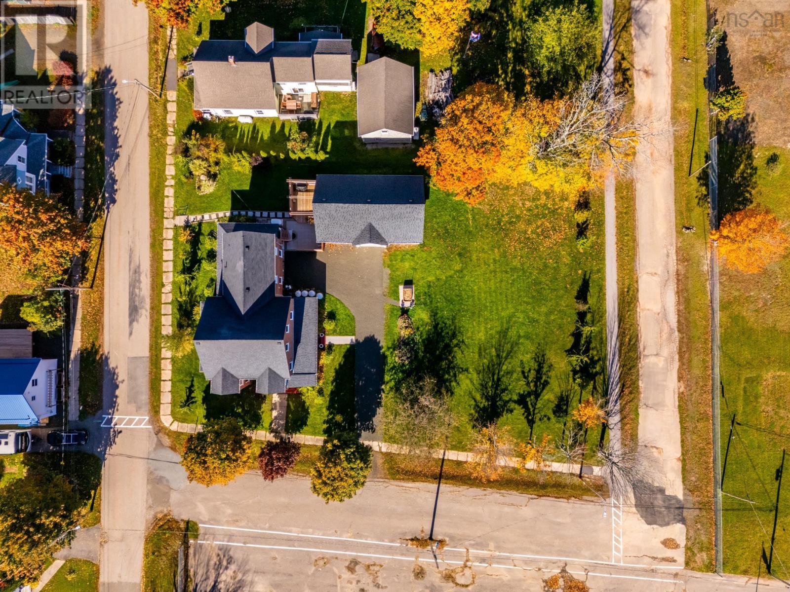 32 Washington Street, Bridgetown, Nova Scotia  B0S 1C0 - Photo 3 - 202626106