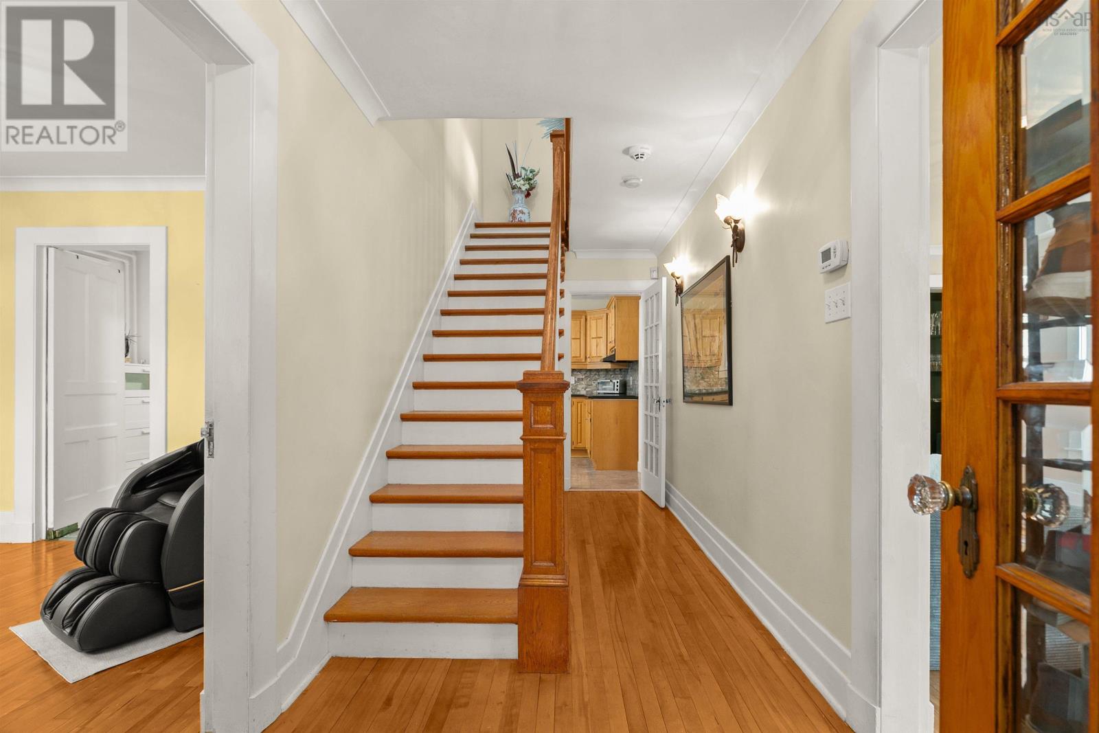 949 Mclean Street, Halifax, Nova Scotia  B3H 2V2 - Photo 3 - 202626158