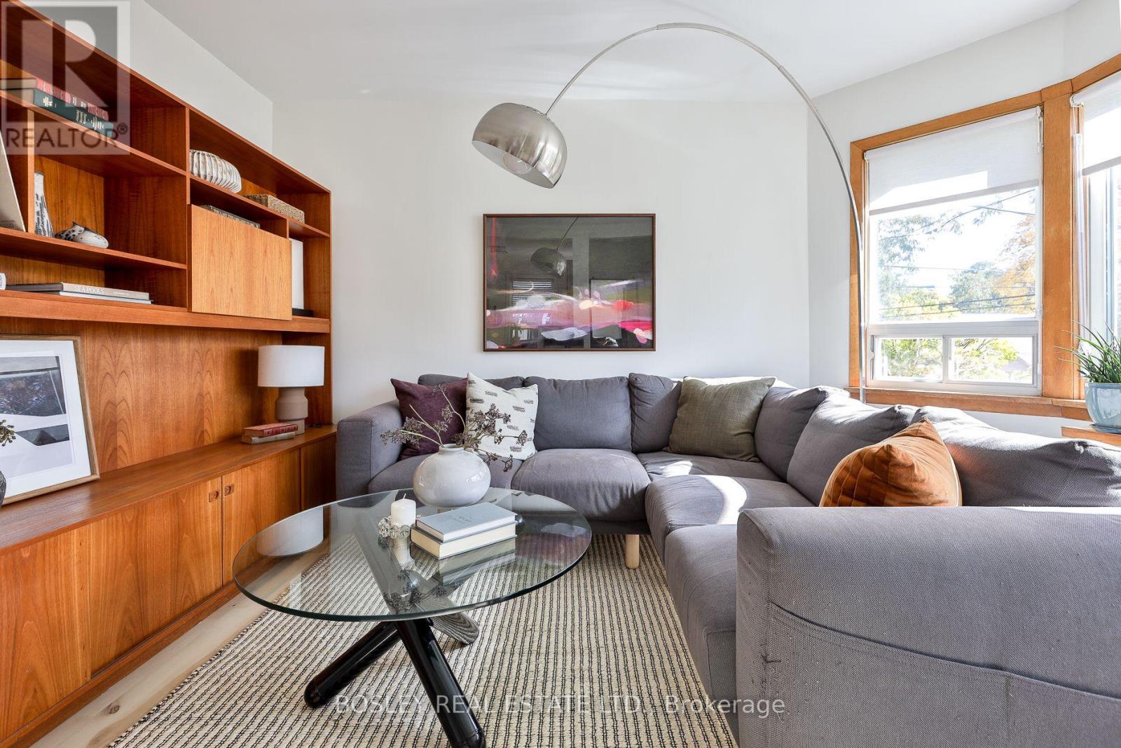 16 Delroy Drive, Toronto, Ontario  M8Y 1M7 - Photo 7 - W14095052