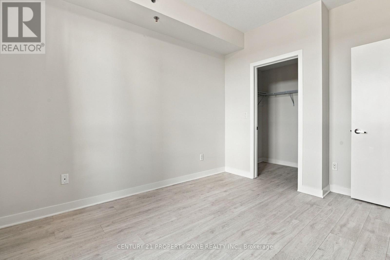 510 - 2490 Old Bronte Road, Oakville, Ontario  L6M 4J2 - Photo 3 - W14095088