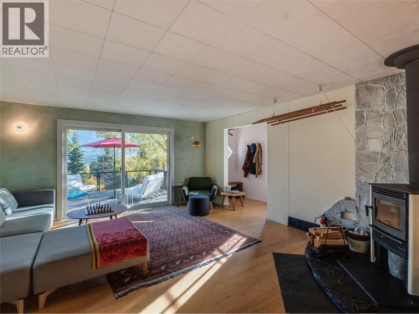 5995 Longbeach Road, Nelson, British Columbia  V1L 6P3 - Photo 28 - 10403828