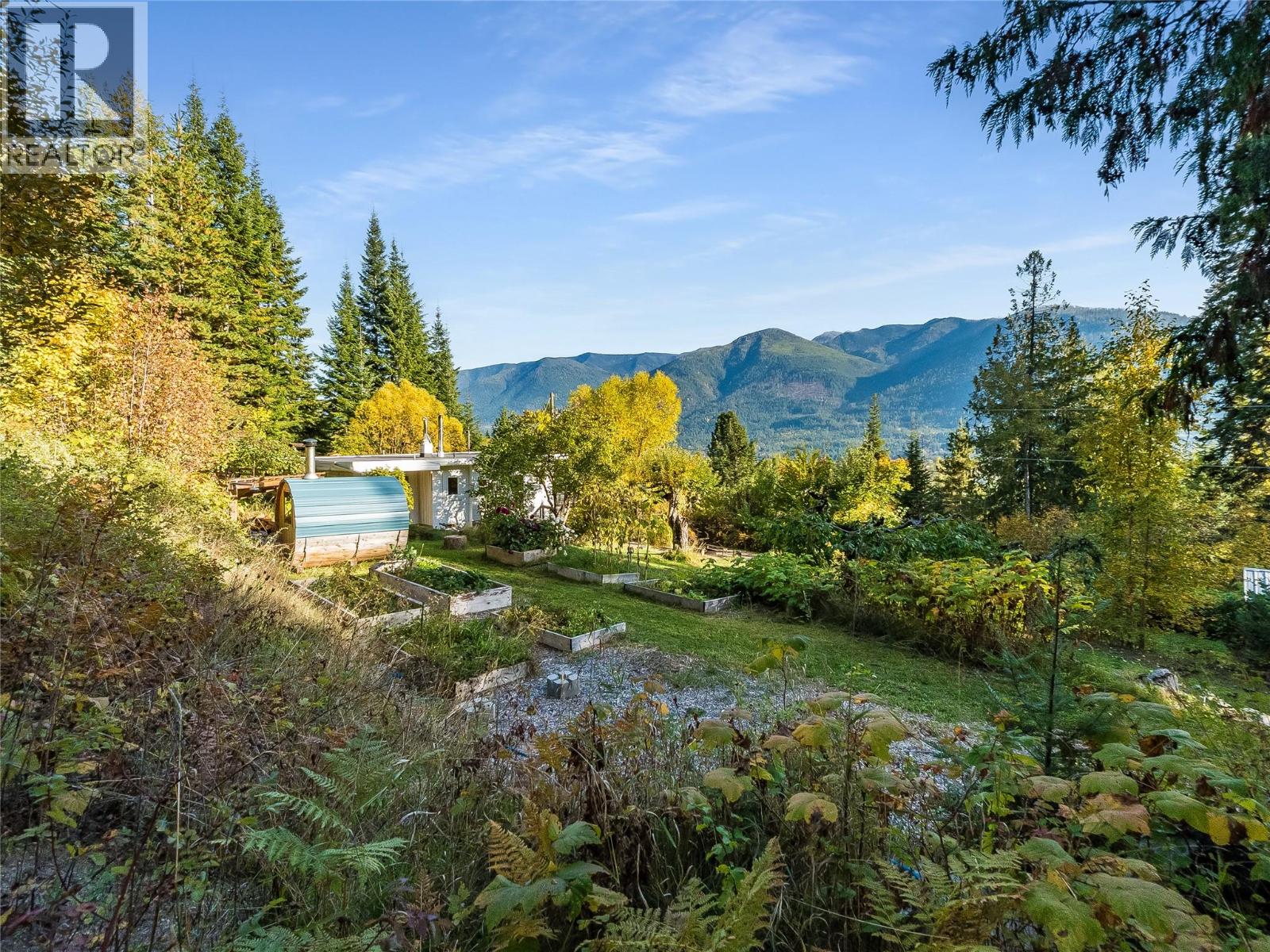 5995 Longbeach Road, Nelson, British Columbia  V1L 6P3 - Photo 61 - 10403828