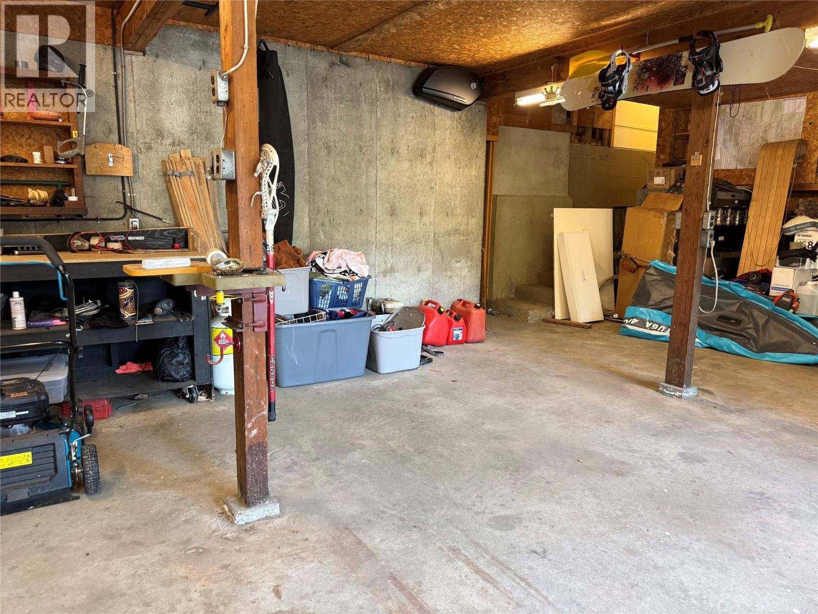 2600 Columbia Avenue, Castlegar, British Columbia  V1N 2X6 - Photo 63 - 10403927