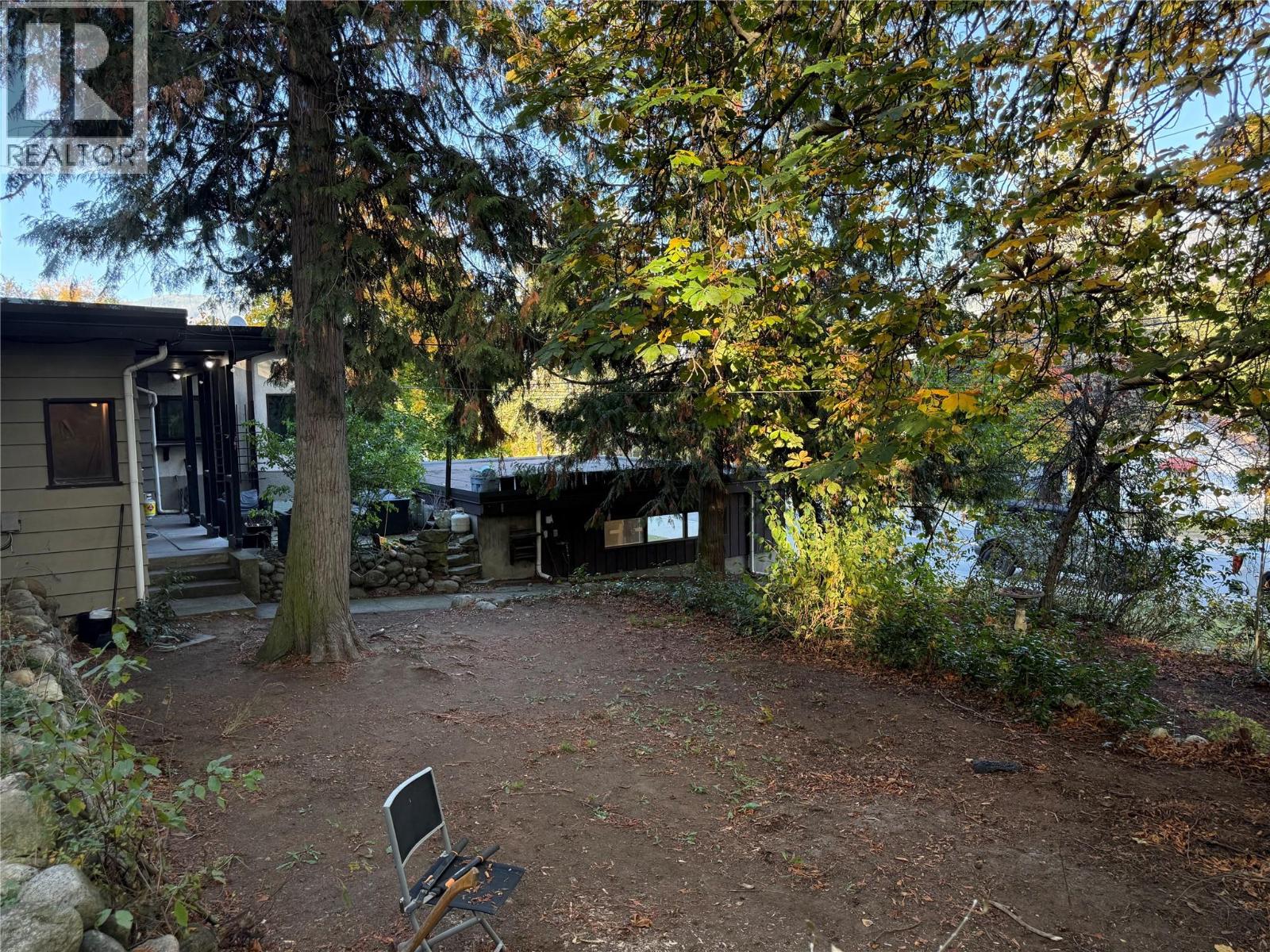 2600 Columbia Avenue, Castlegar, British Columbia  V1N 2X6 - Photo 85 - 10403927