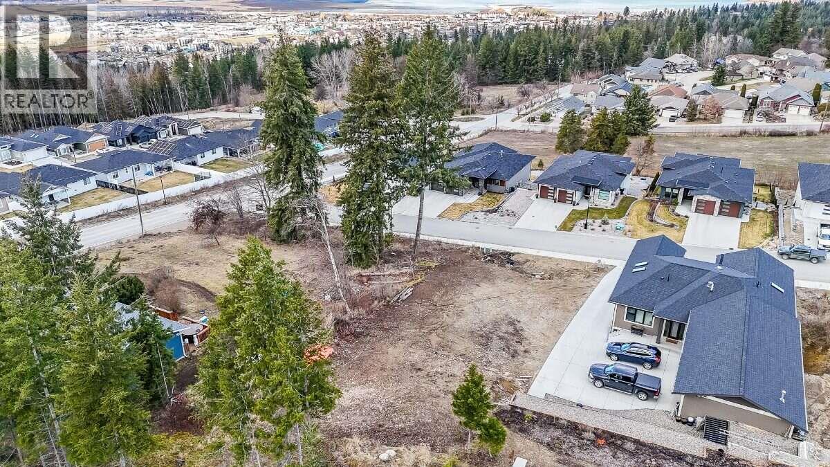 1060 16 Avenue SE, Salmon Arm, British Columbia  V1E 2R5 - Photo 22 - 10403992