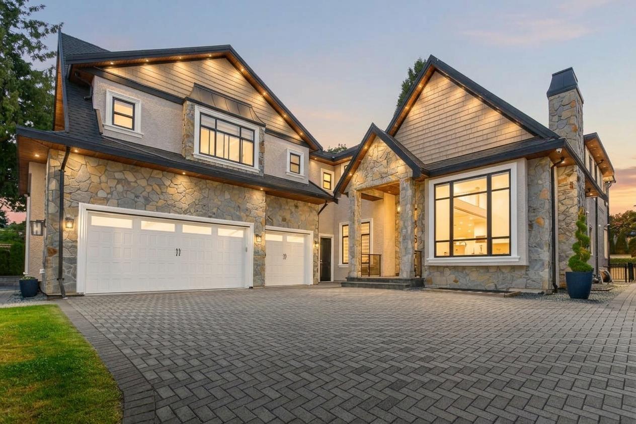 19031 60b Avenue, Surrey, British Columbia  V3S 8C9 - Photo 2 - R3158465