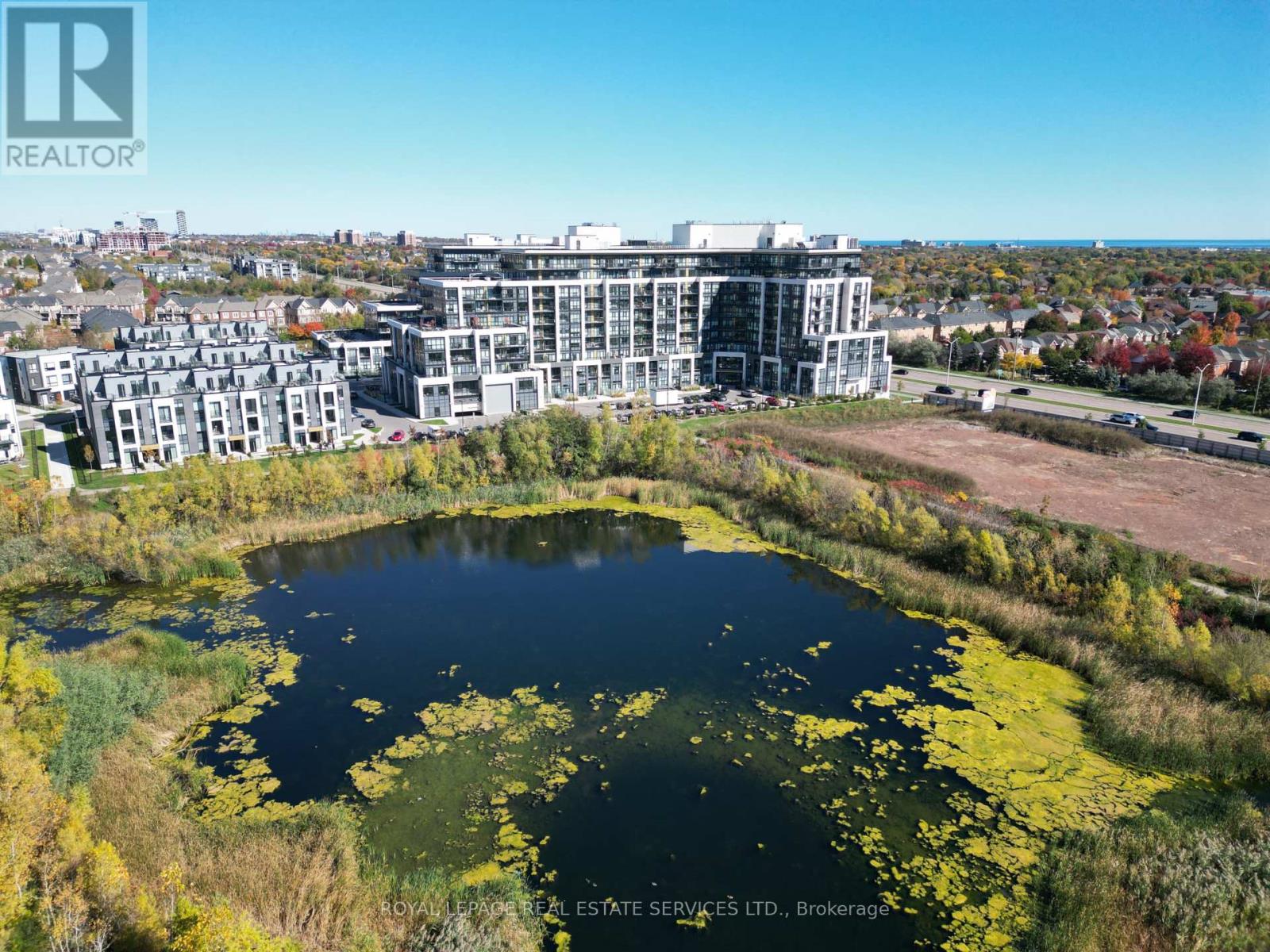 431 - 405 DUNDAS STREET W, Oakville, Ontario