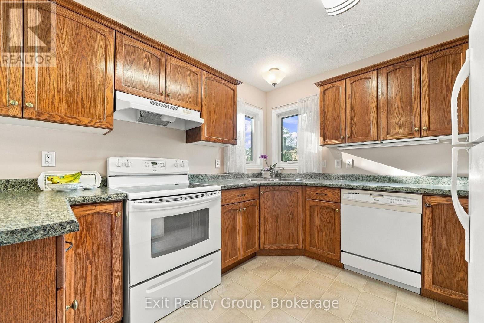 17 Aletha Drive, Prince Edward County, Ontario  K0K 3L0 - Photo 15 - X14095146