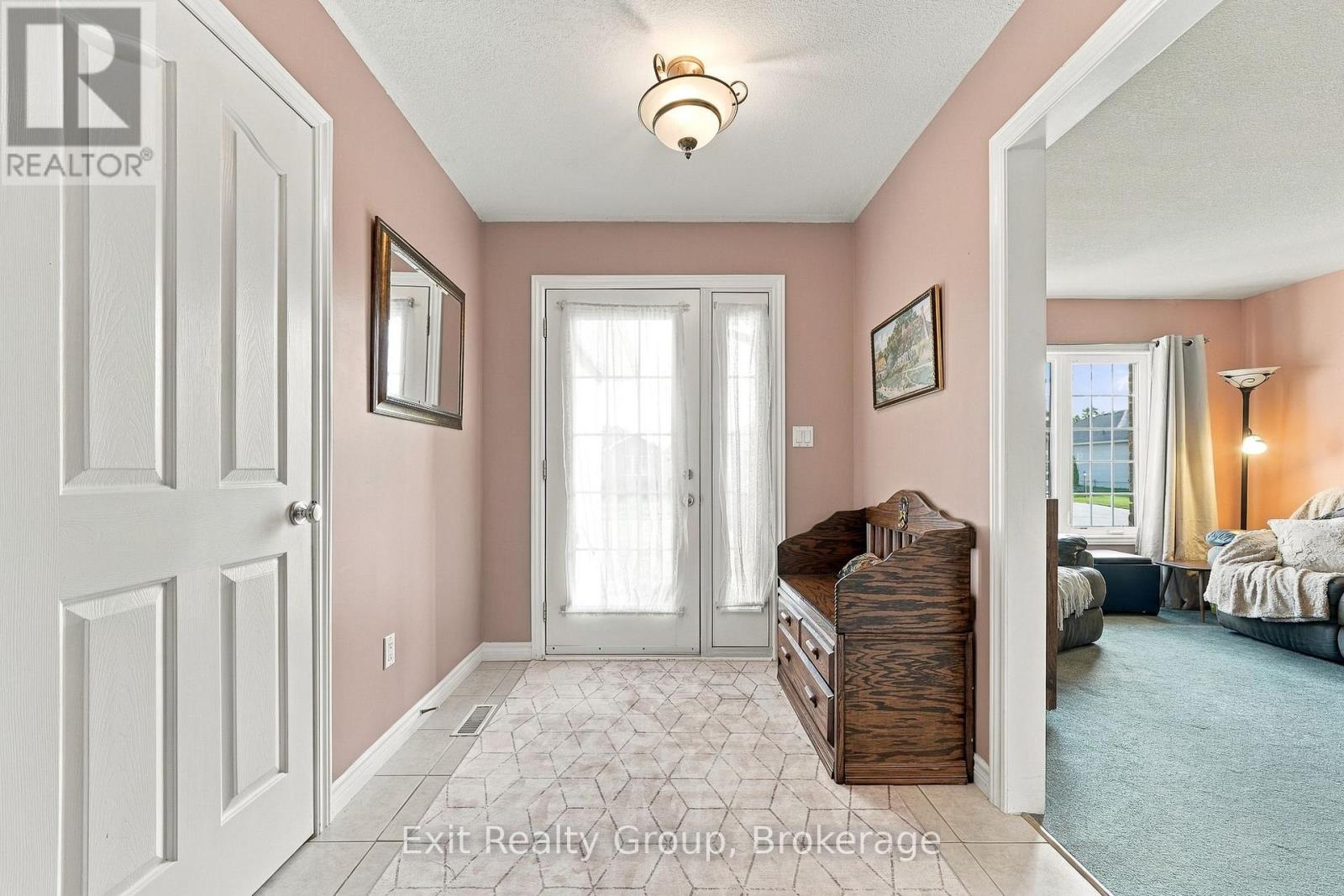 17 Aletha Drive, Prince Edward County, Ontario  K0K 3L0 - Photo 4 - X14095146
