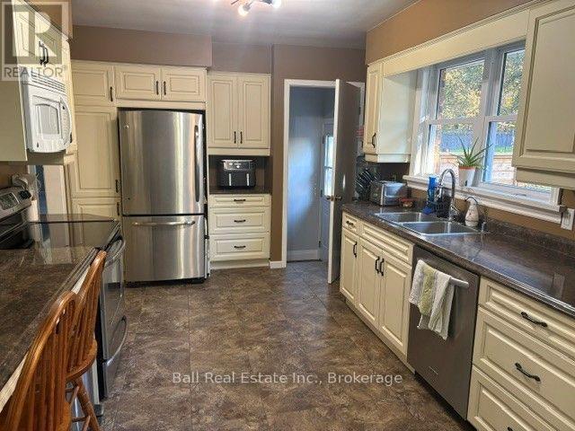 4 Avoline Boulevard N, Kawartha Lakes, Ontario  K0M 1N0 - Photo 5 - X14095254