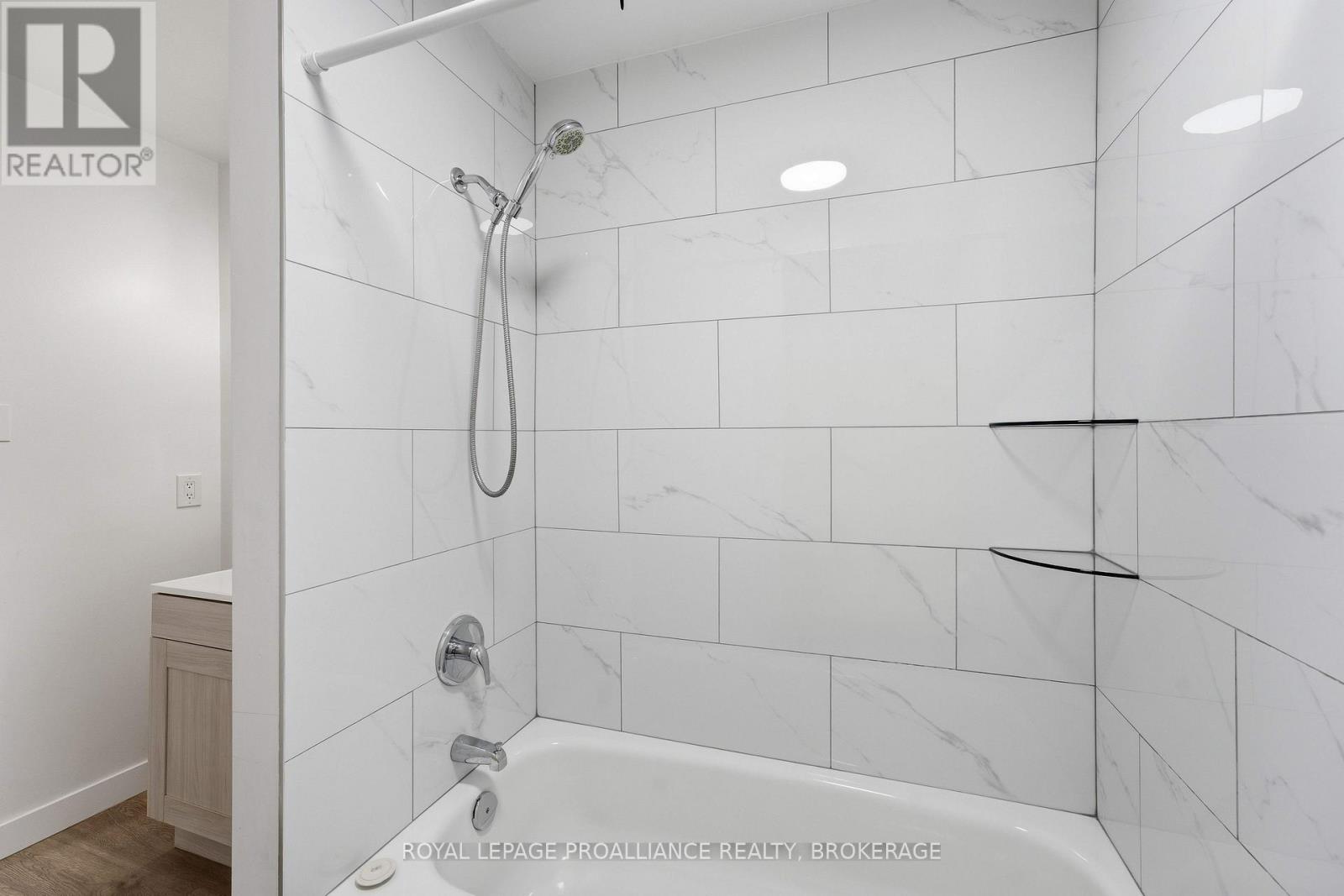 217 - 573 Armstrong Road, Kingston, Ontario  K7M 8J8 - Photo 21 - X14095290