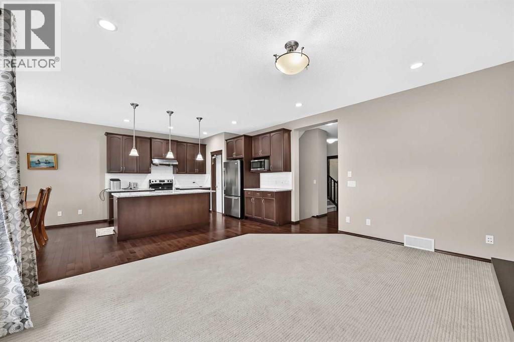 36 Auburn Bay Avenue SE