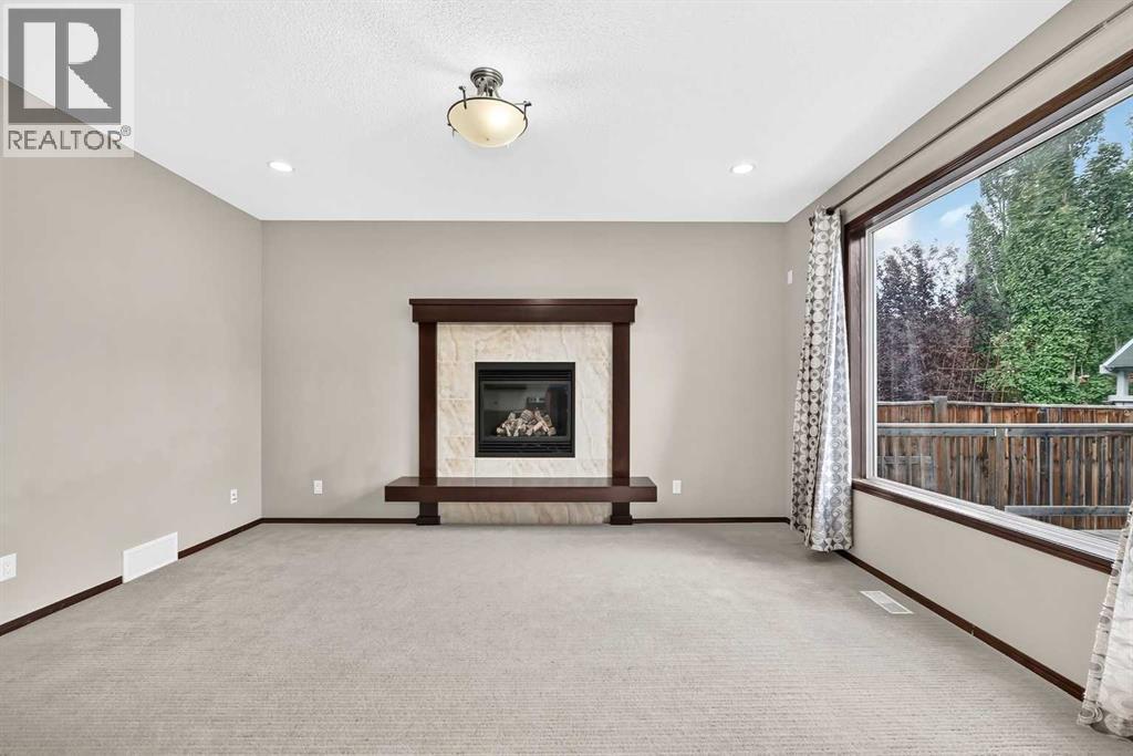 36 Auburn Bay Avenue SE