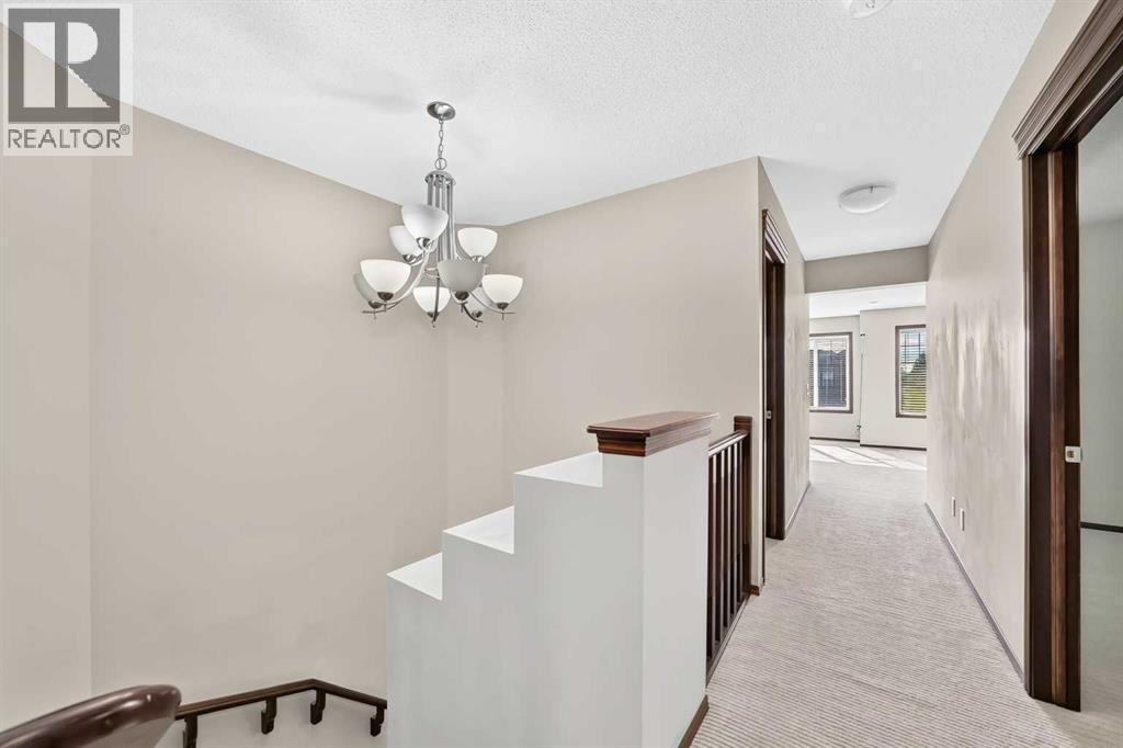 36 Auburn Bay Avenue SE