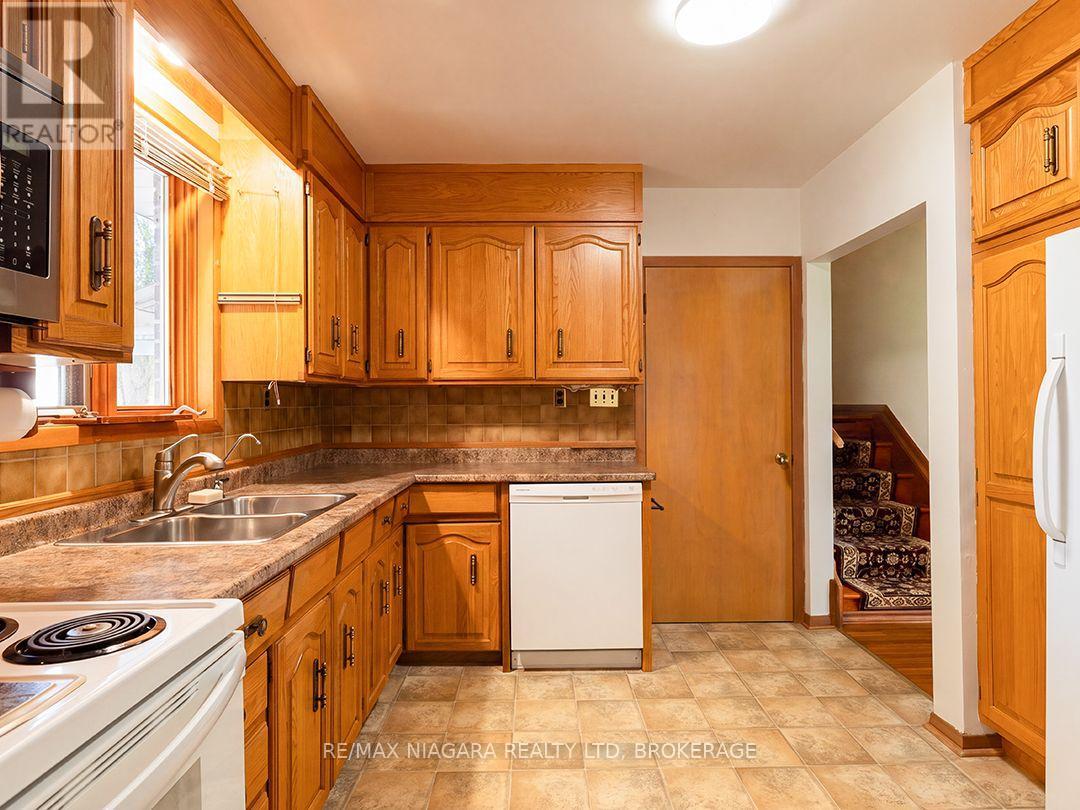 29 Runnymede Road, Port Colborne, Ontario  L3K 5C2 - Photo 13 - X14095184