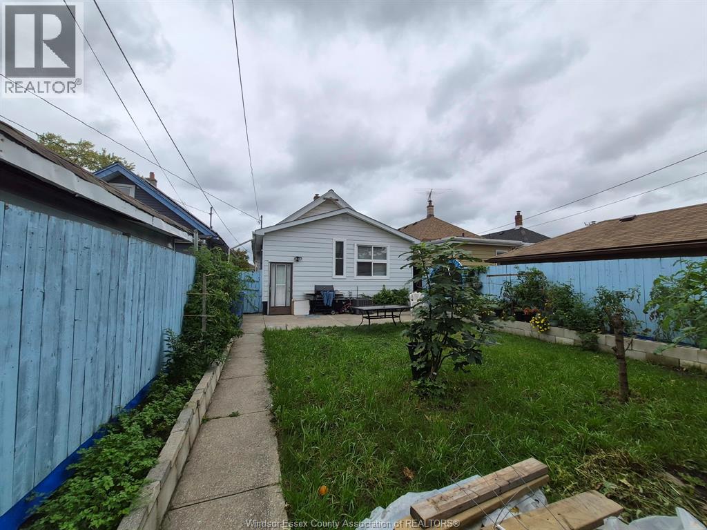 947 Elsmere, Windsor, Ontario N9A 2A8 - Photo 23 - 26025667