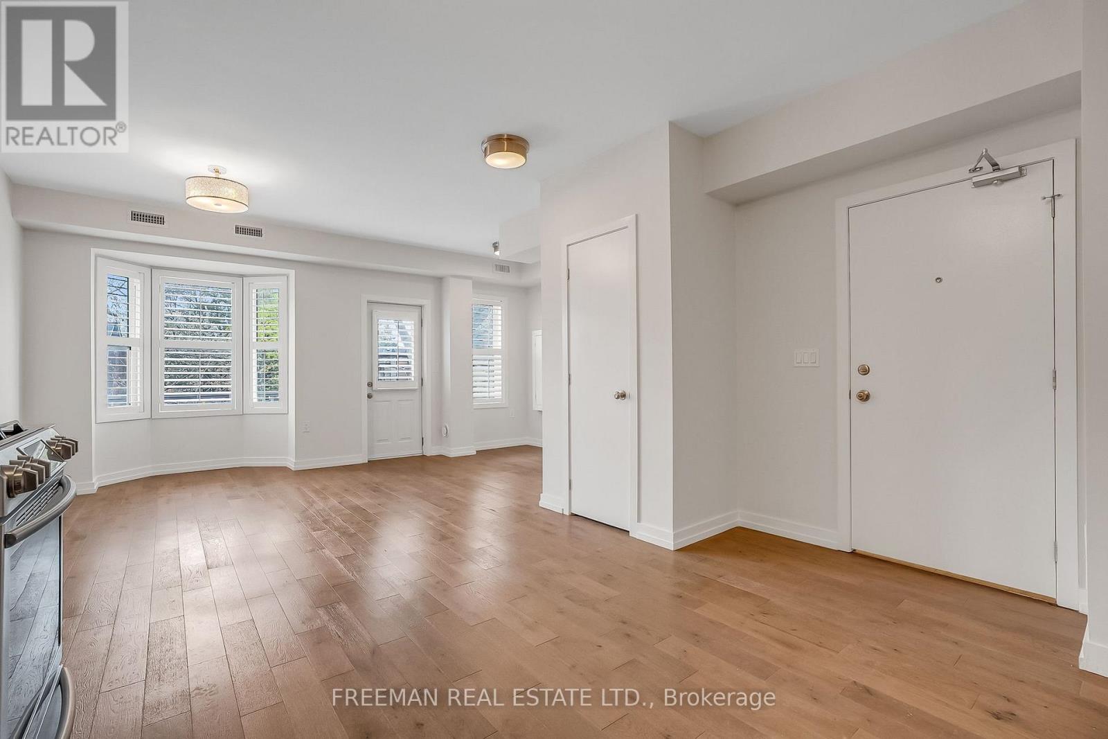 Upper - 12 Arlington Avenue, Toronto, Ontario M6G 3K8 - Photo 4 - C14095194