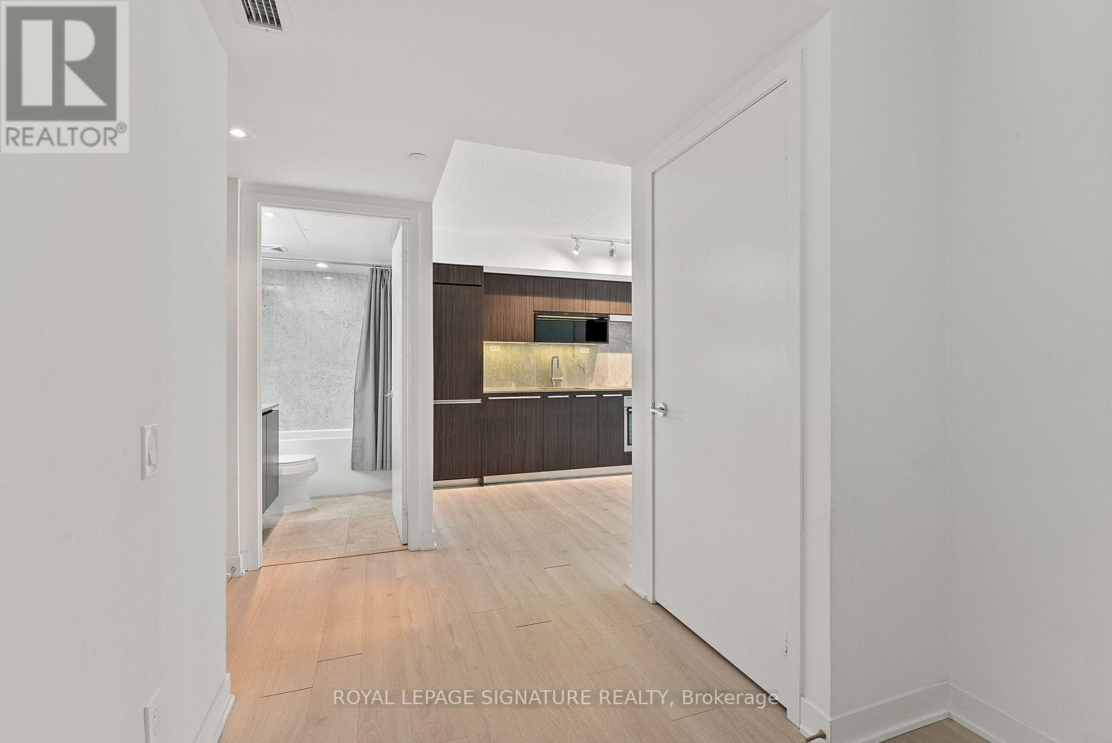 508 - 80 Queens Wharf Road, Toronto, Ontario  M5V 0J3 - Photo 18 - C14095354