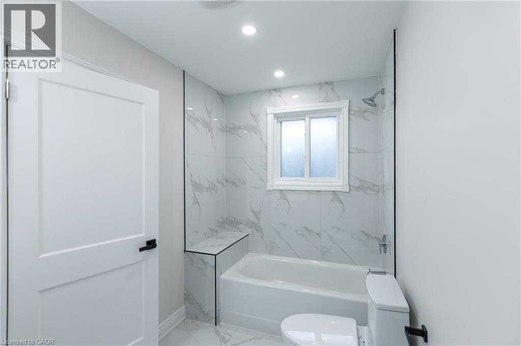 11 Algonquin Court Unit# Upper, Hamilton, Ontario  L8T 4T2 - Photo 22 - 40872528