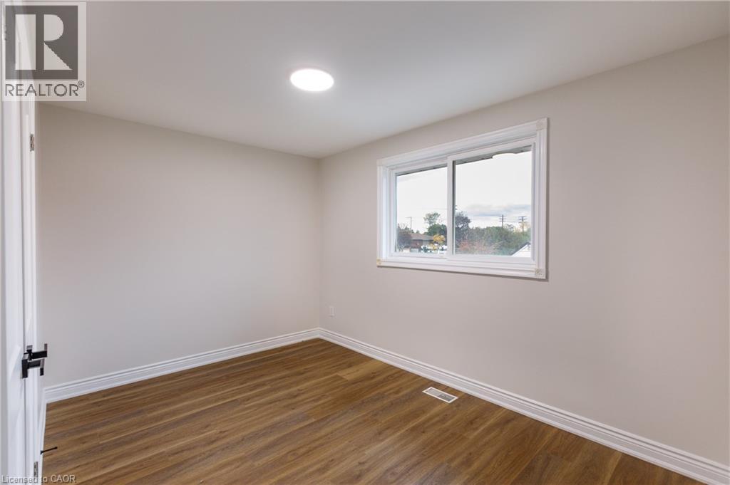 11 Algonquin Court Unit# Upper, Hamilton, Ontario  L8T 4T2 - Photo 23 - 40872528