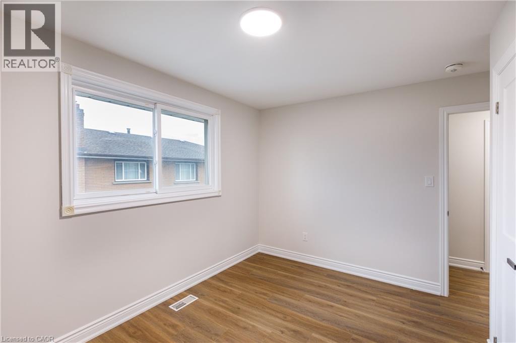 11 Algonquin Court Unit# Upper, Hamilton, Ontario  L8T 4T2 - Photo 25 - 40872528