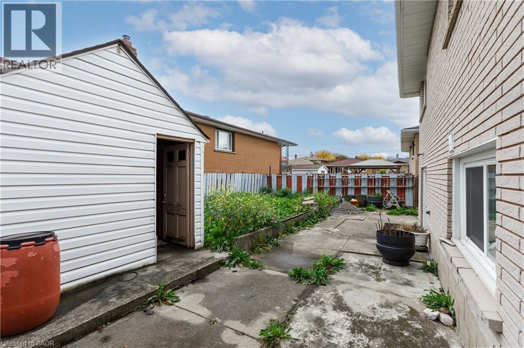 11 Algonquin Court Unit# Upper, Hamilton, Ontario  L8T 4T2 - Photo 28 - 40872528