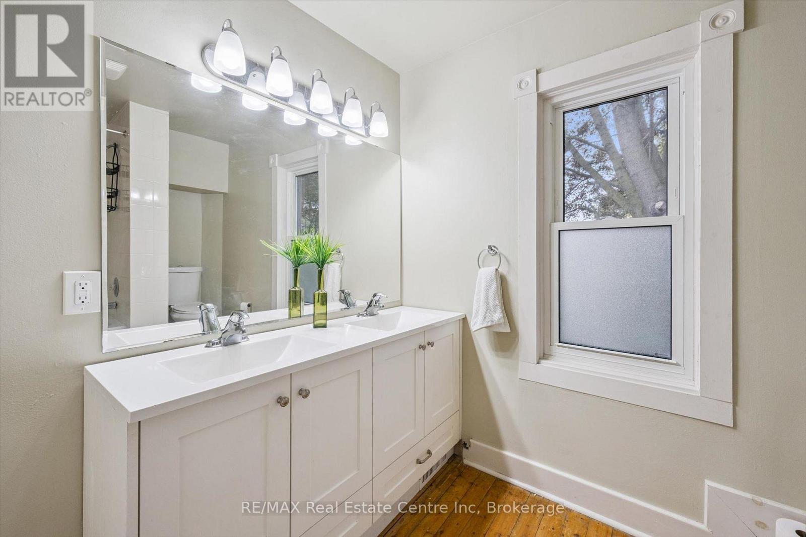 11 Neeve Street, Guelph, Ontario  N1H 4B8 - Photo 15 - X14095294