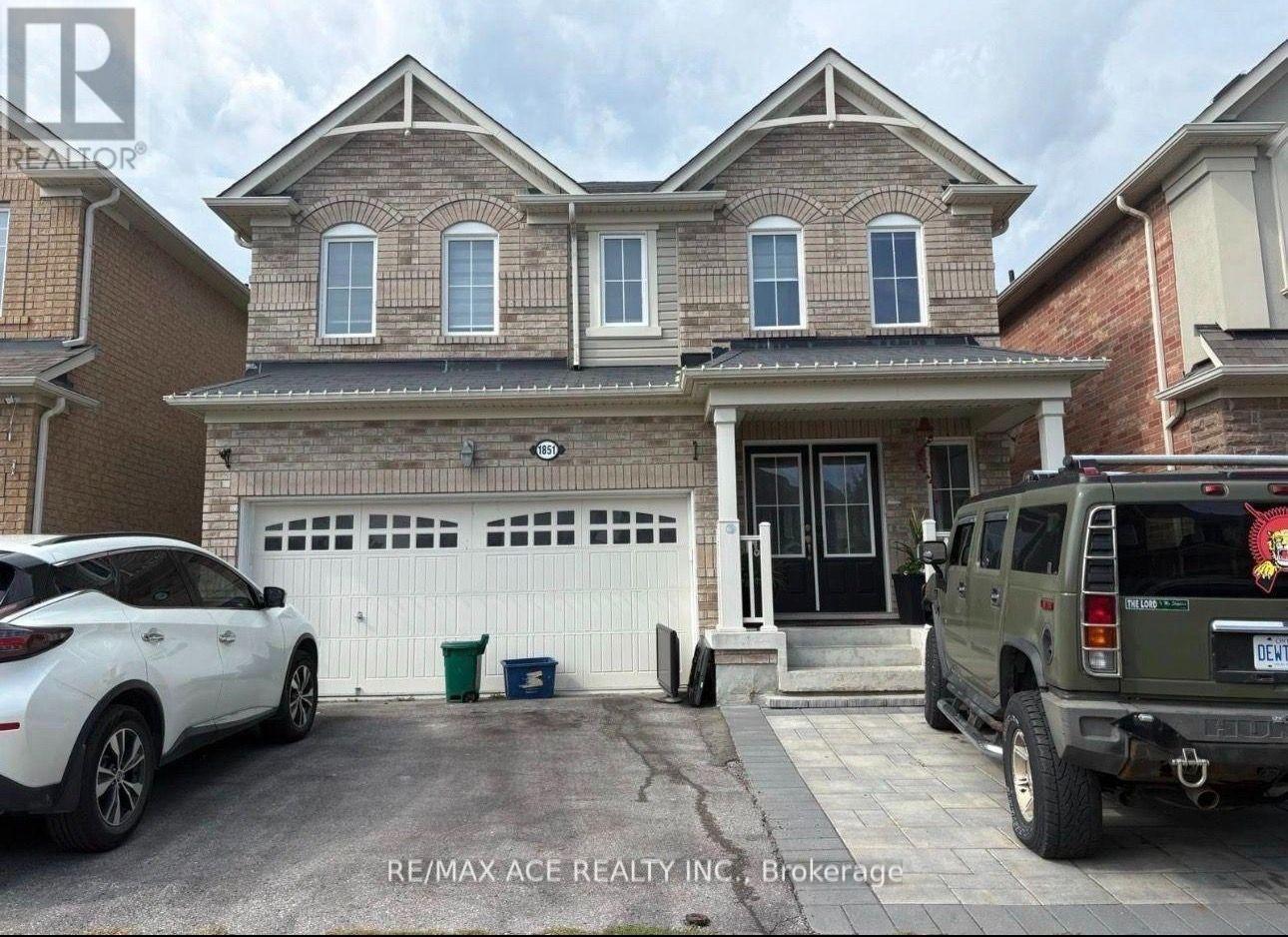 Room 2 - 1851 Parkhurst Crescent, Pickering, Ontario L1X 0B1 - Photo 8 - E14095138