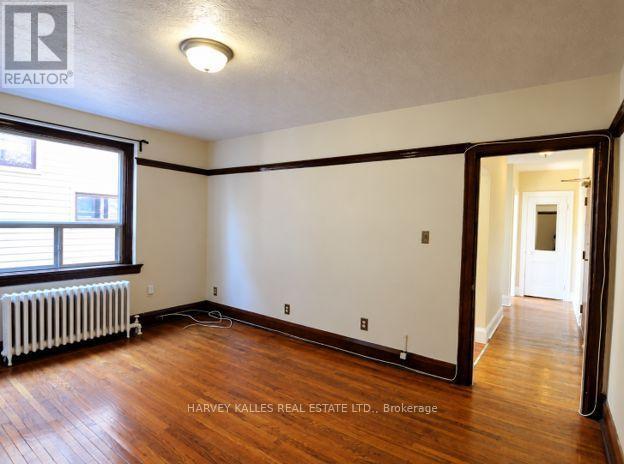 7 - 2220 QUEEN STREET E
