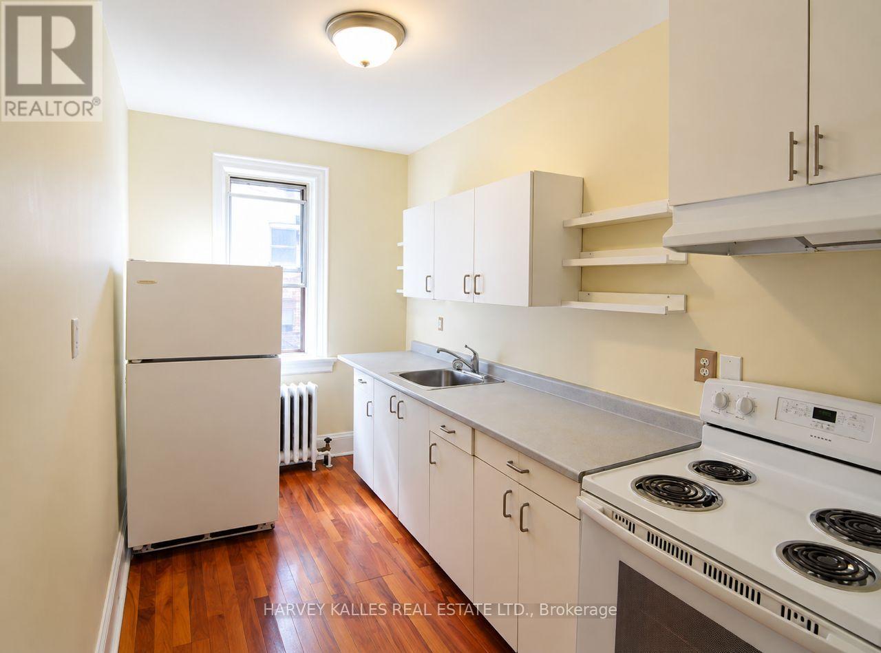 7 - 2220 Queen Street E, Toronto, Ontario  M4E 1E9 - Photo 6 - E14095256