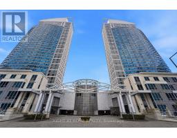 1612 - 38 LEE CENTRE DRIVE, Toronto, Ontario