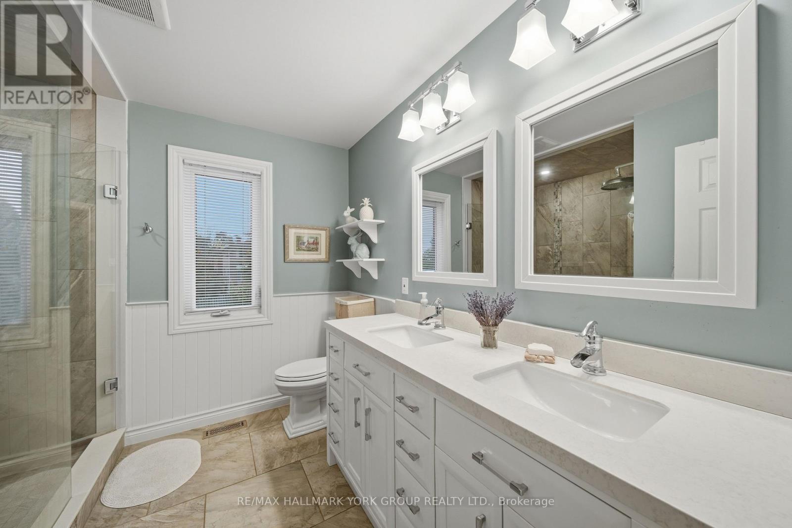 38 Lanewood Drive, Aurora, Ontario  L4G 4T8 - Photo 24 - N14095358