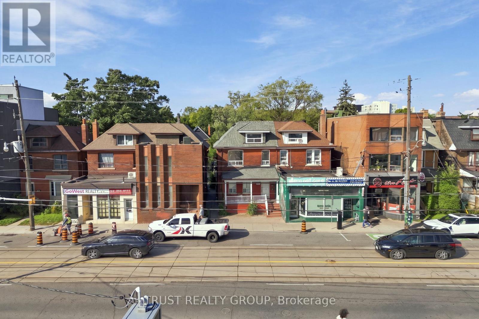 2ND & 3RD FLOOR - 2279 DUNDAS STREET W, Toronto, Ontario