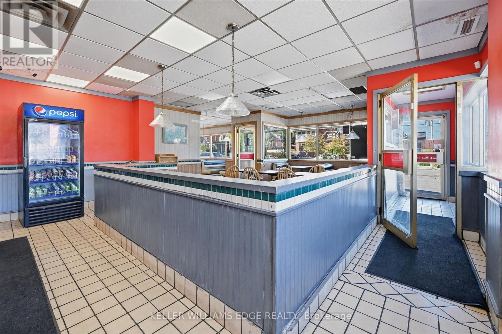 716 Main Street E, Milton, Ontario  L8M 1K9 - Photo 11 - W14095340